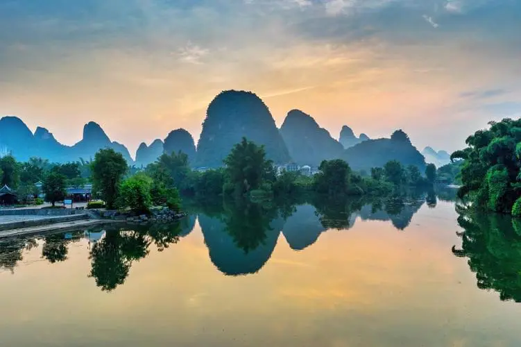 智慧工厂节能绿色